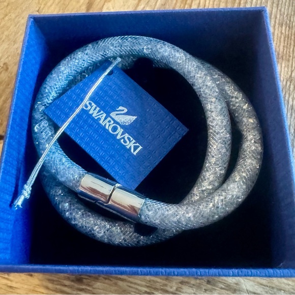 Swarovski Blue and Silver Crystal Bracelet - Picture 1 of 2